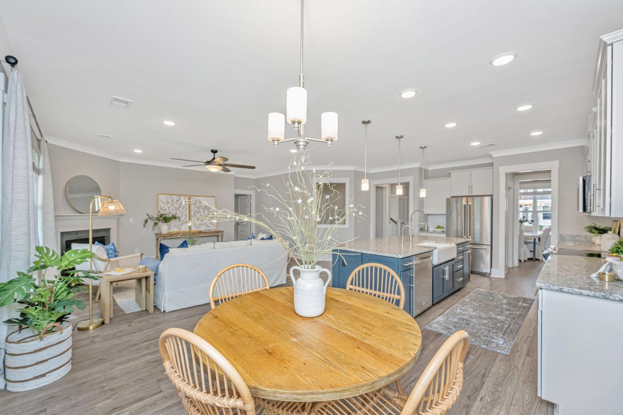 168 Clearblue Loop Photo 15