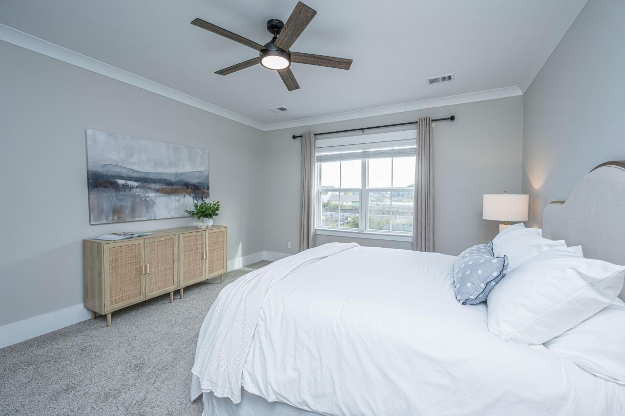 168 Clearblue Loop Photo 19