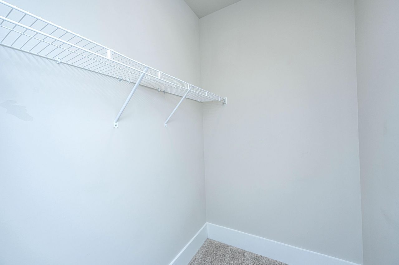 168 Clearblue Loop Photo 24