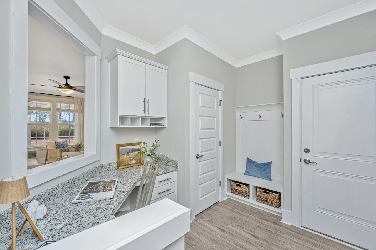 168 Clearblue Loop Photo 35