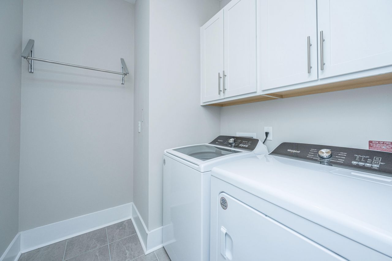 168 Clearblue Loop Photo 41