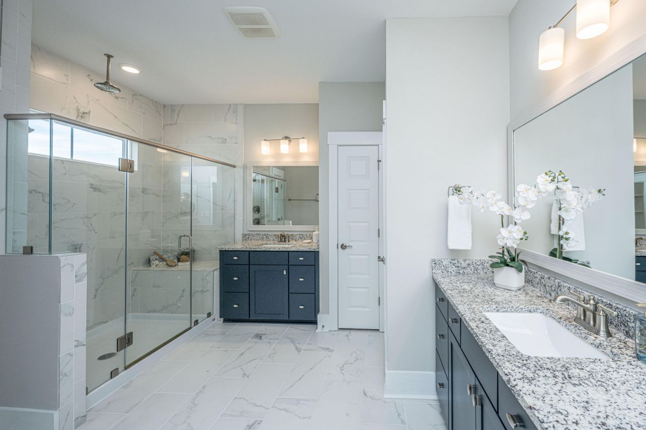 168 Clearblue Loop Photo 5