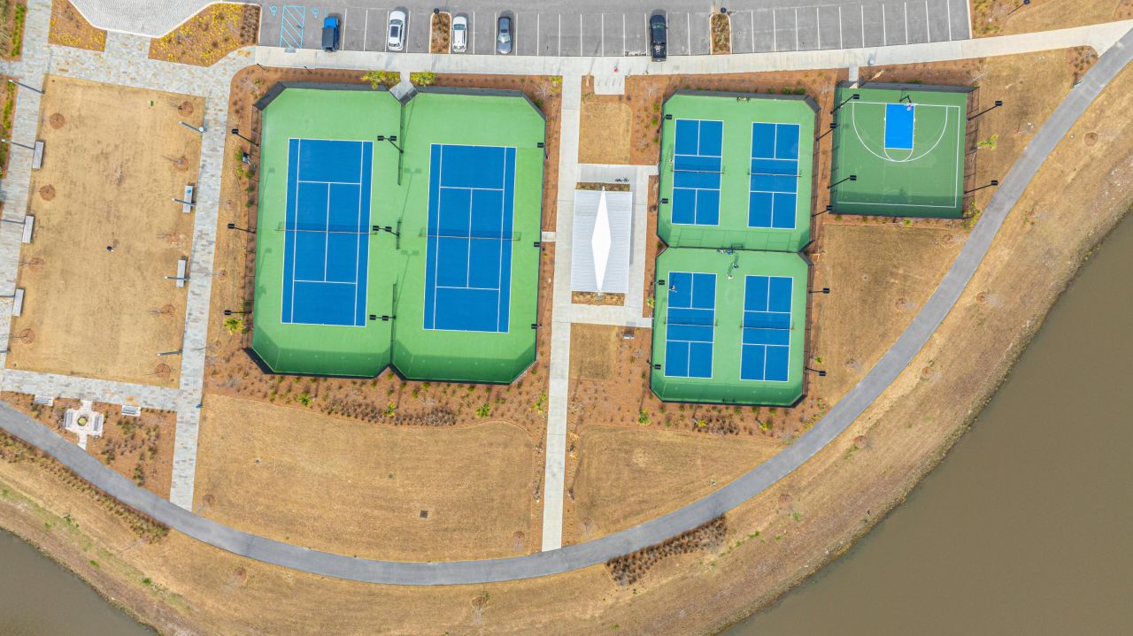 168 Clearblue Loop Photo 55