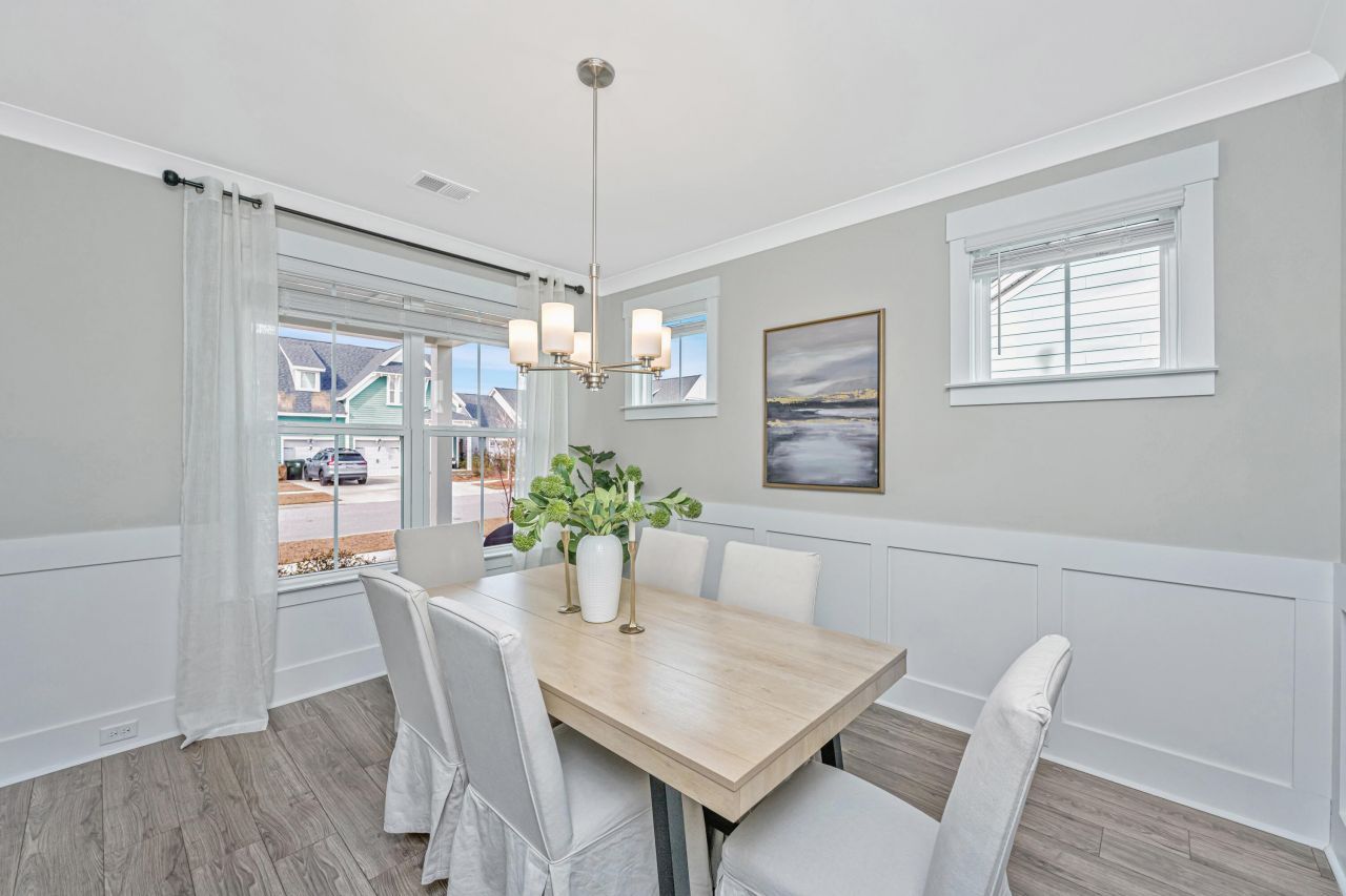 168 Clearblue Loop Photo 9