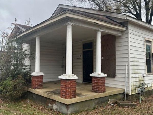 1239 S WELLINGTON ST, Memphis, TN 38106