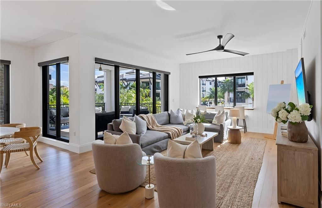 1135 3rd Ave S, Unit 302, Naples, FL 34102 Photo