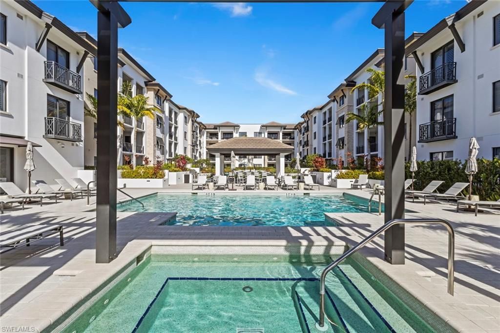 1135 3rd Ave S, Unit 302, Naples, FL 34102 Photo