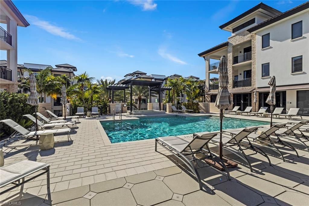 1135 3rd Ave S, Unit 302, Naples, FL 34102 Photo