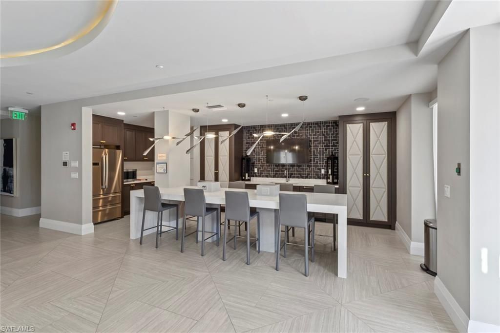 1135 3rd Ave S, Unit 302, Naples, FL 34102 Photo