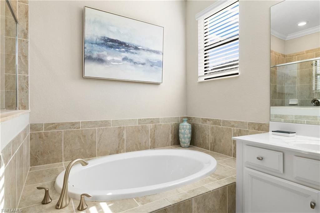 4698 Abaca Cir, Naples, FL 34119 Photo