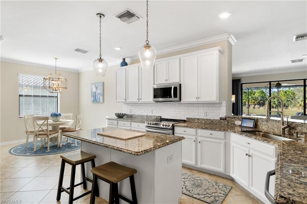 4698 Abaca Cir, Naples, FL 34119 Photo