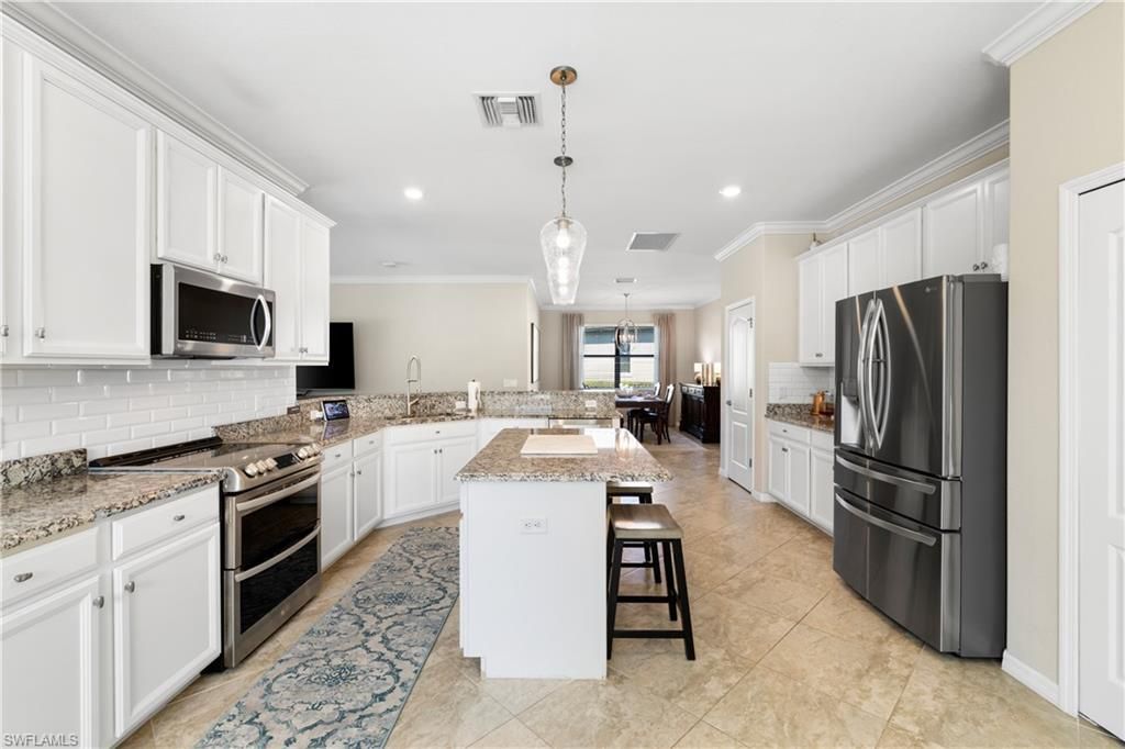 4698 Abaca Cir, Naples, FL 34119 Photo