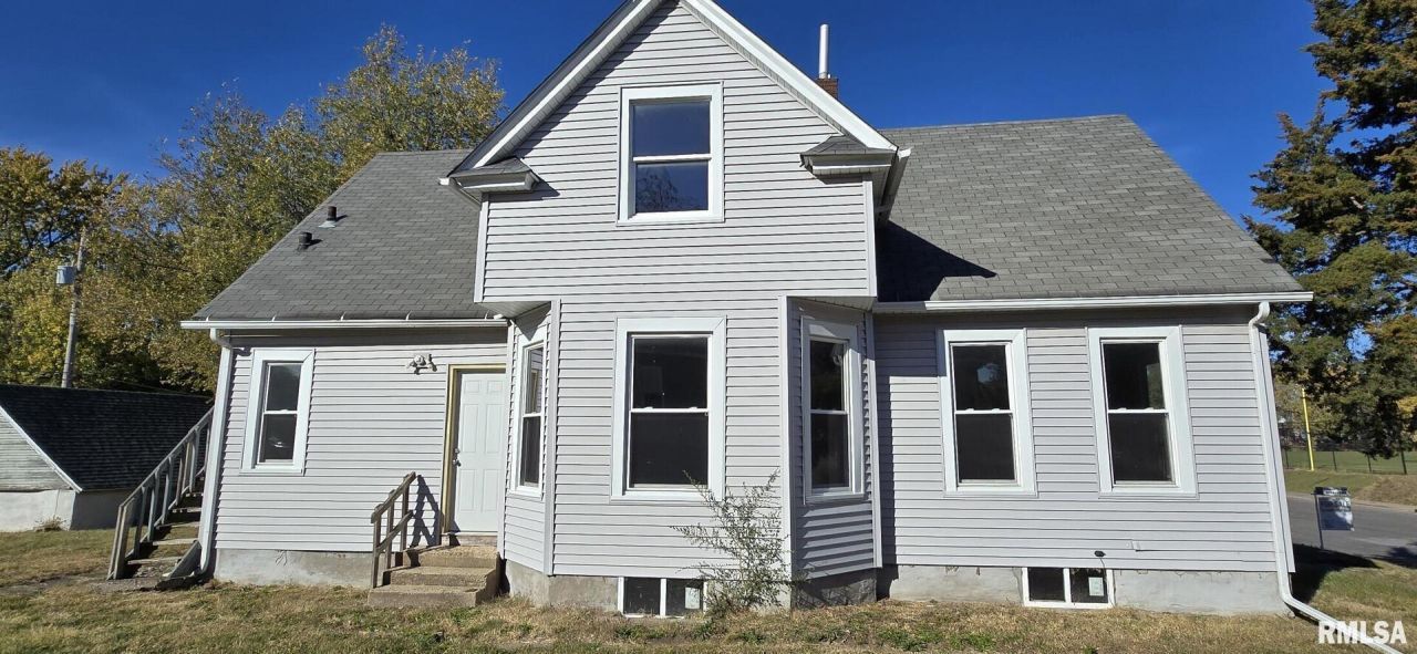 1600 9th Street, Rock Island, IL 61201 Main Photo