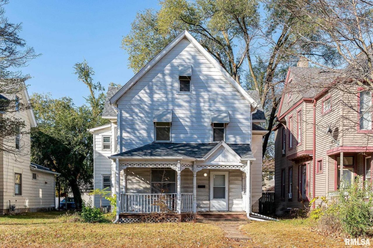718 17th Street, Rock Island, IL 61201 Main Photo