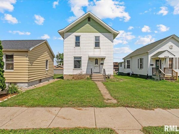 2621 5 1/2 Avenue, Rock Island, IL 61201