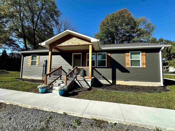 575 5TH Street, Omaha, IL 62930
