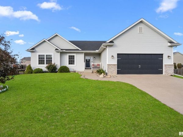 4390 Tranquility Trail, Bettendorf, IA 52722