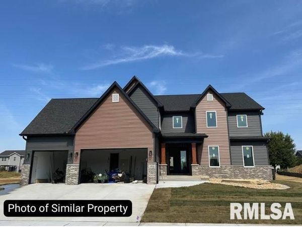 2015 KATIE Court, Davenport, IA 52807