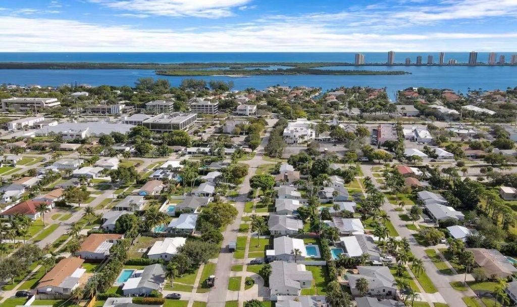 424 Ebbtide Drive, North Palm Beach, FL 33408 Photo