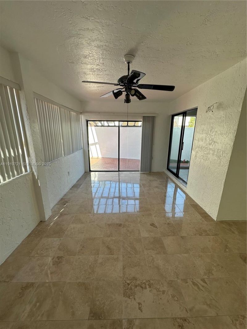 1281 SW 124th Ct , Unit 21-G, Miami, FL 33184 Photo