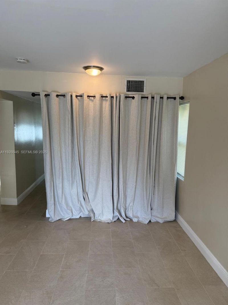 631 NW 17th Ave, Fort Lauderdale, FL 33311 Photo