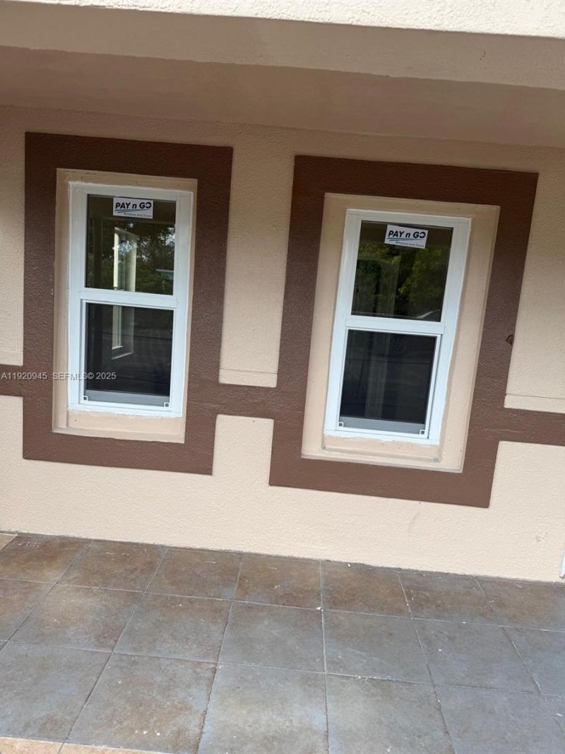 631 NW 17th Ave, Fort Lauderdale, FL 33311 Photo