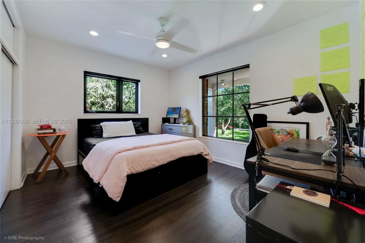 10700 Old Cutler Rd, Coral Gables, FL 33156 Photo