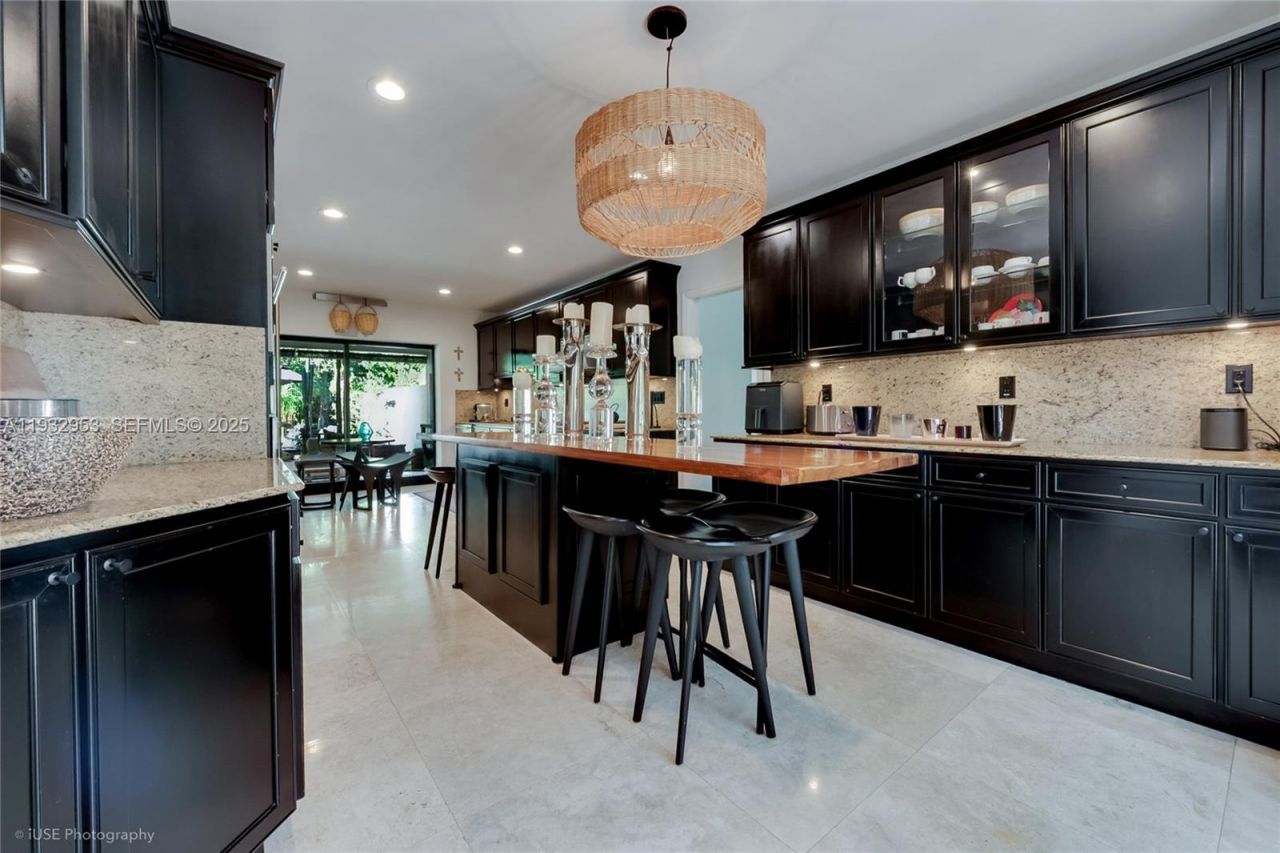 10700 Old Cutler Rd, Coral Gables, FL 33156 Photo