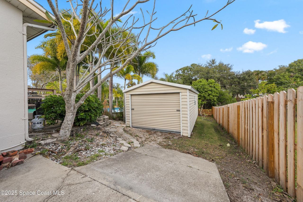 409 Lynn Avenue, Melbourne, FL 32935 Photo