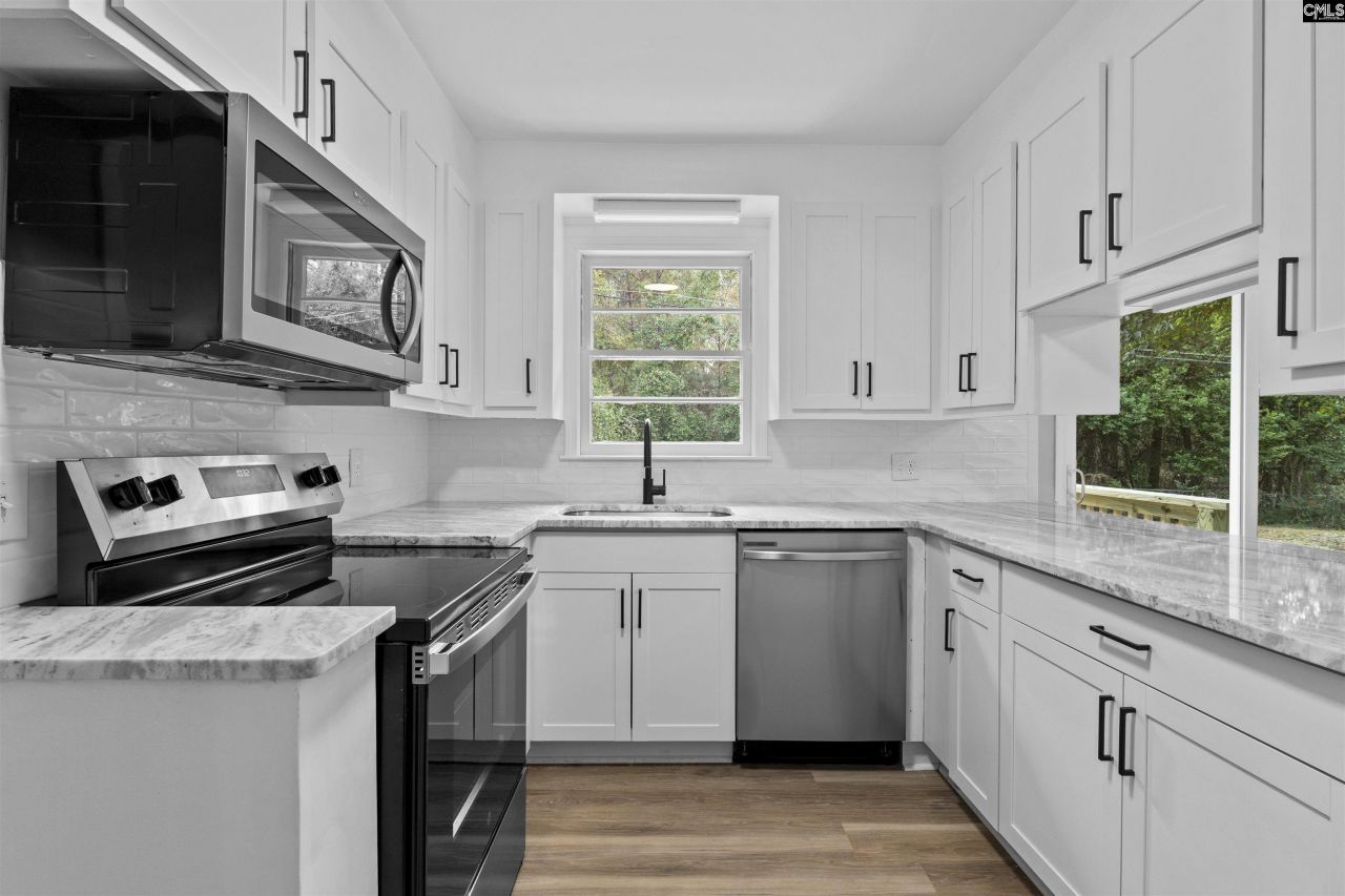 2529 Stonehenge Drive Photo 6