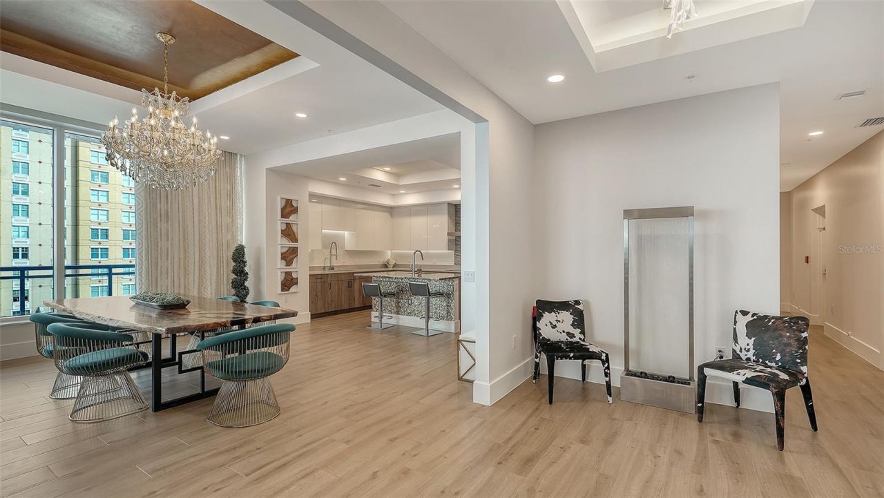 540 N Tamiami Trail, Unit 701, Sarasota, FL 34236 Photo