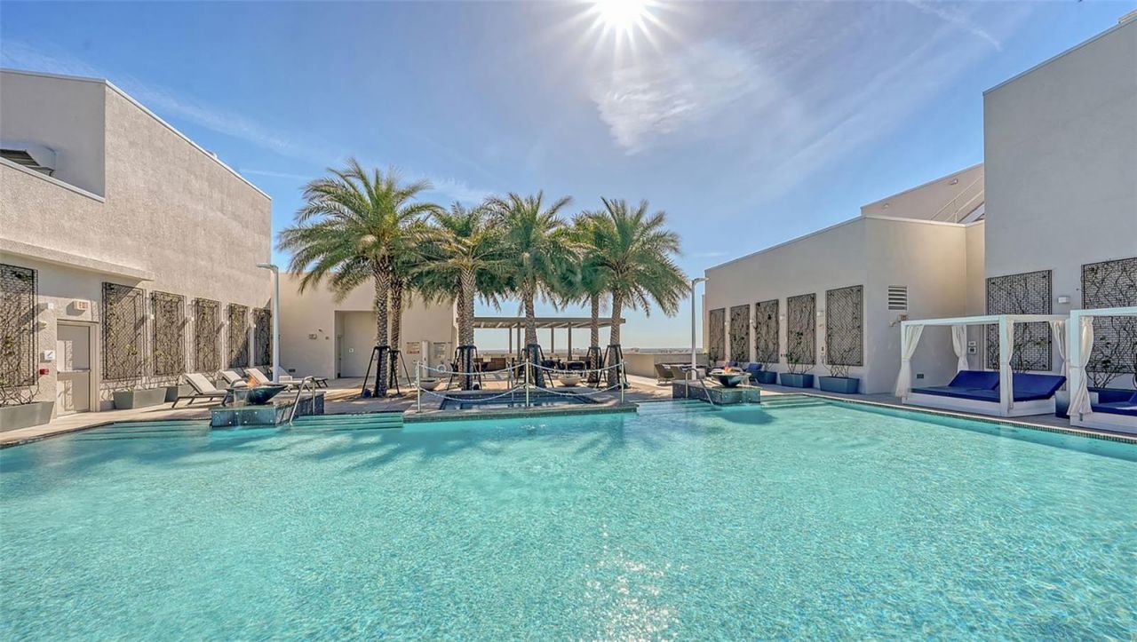 540 N Tamiami Trail, Unit 701, Sarasota, FL 34236 Photo