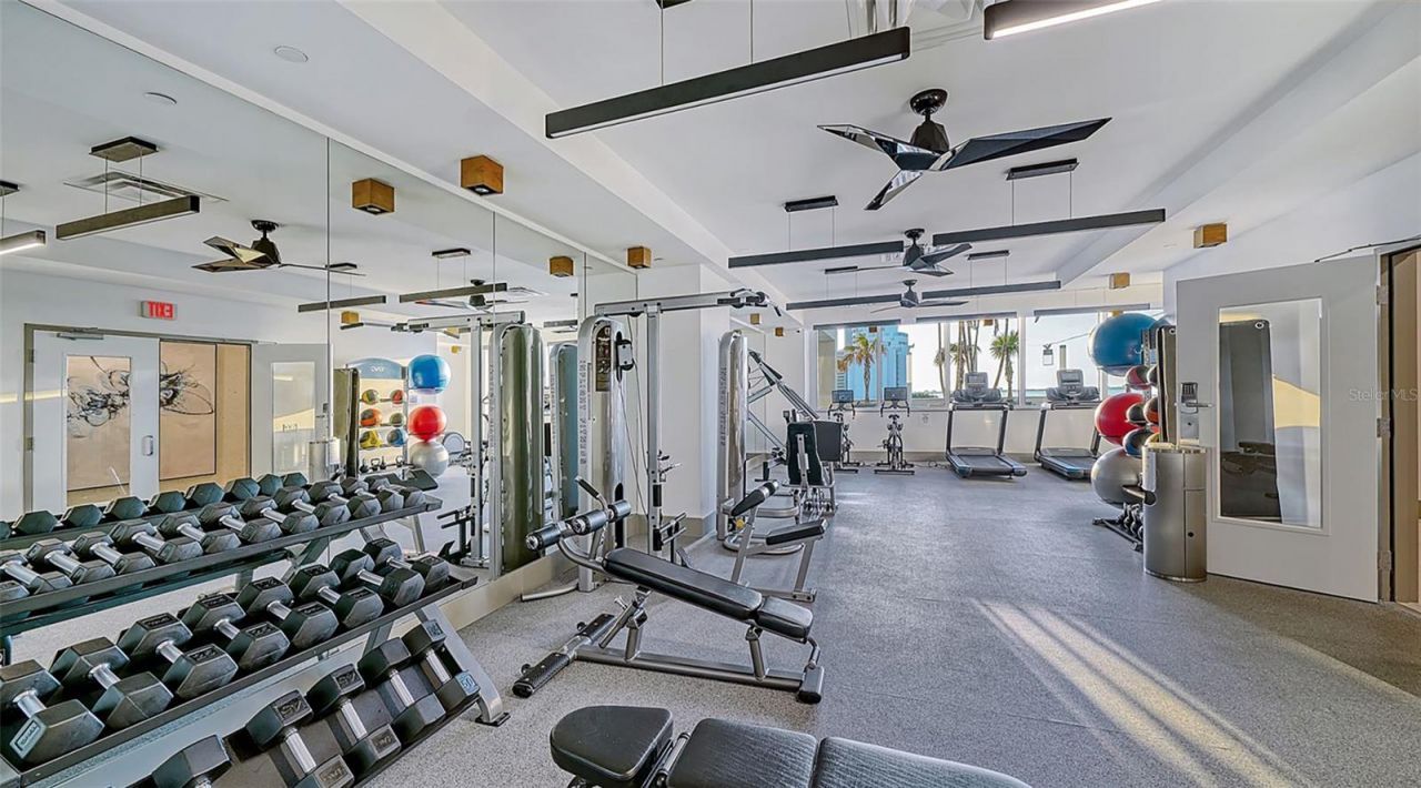 540 N Tamiami Trail, Unit 701, Sarasota, FL 34236 Photo