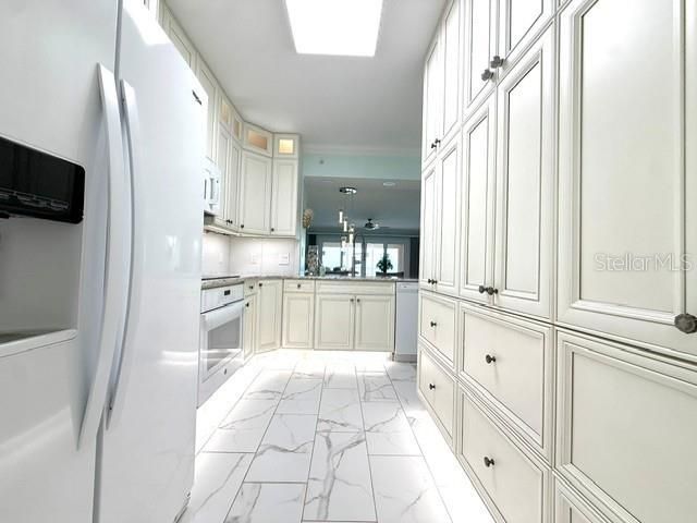 16450 Gulf Boulevard, Unit 565, North Redington Beach, FL 33708 Photo