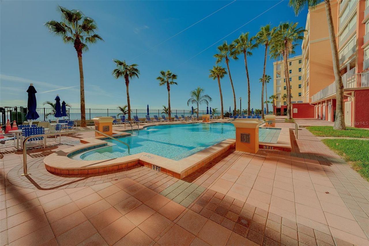 16450 Gulf Boulevard, Unit 565, North Redington Beach, FL 33708 Photo
