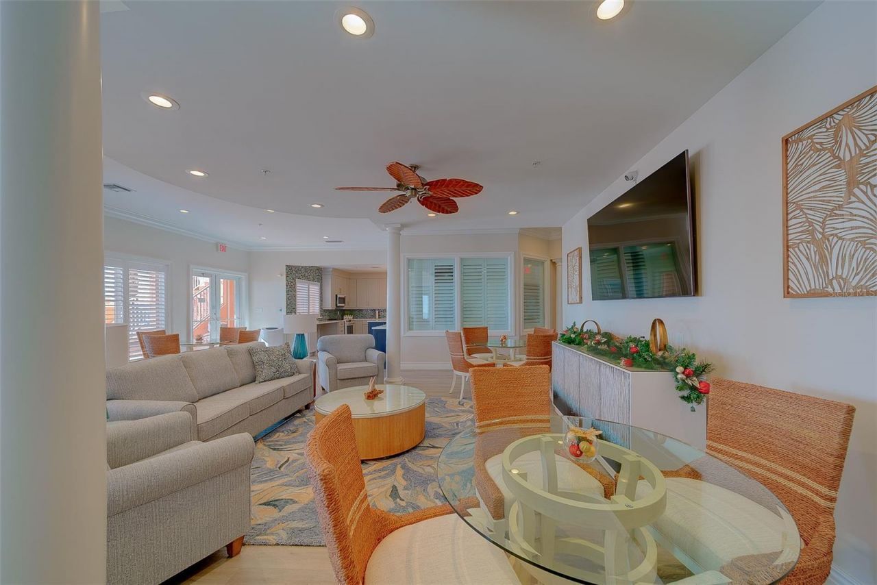 16450 Gulf Boulevard, Unit 565, North Redington Beach, FL 33708 Photo