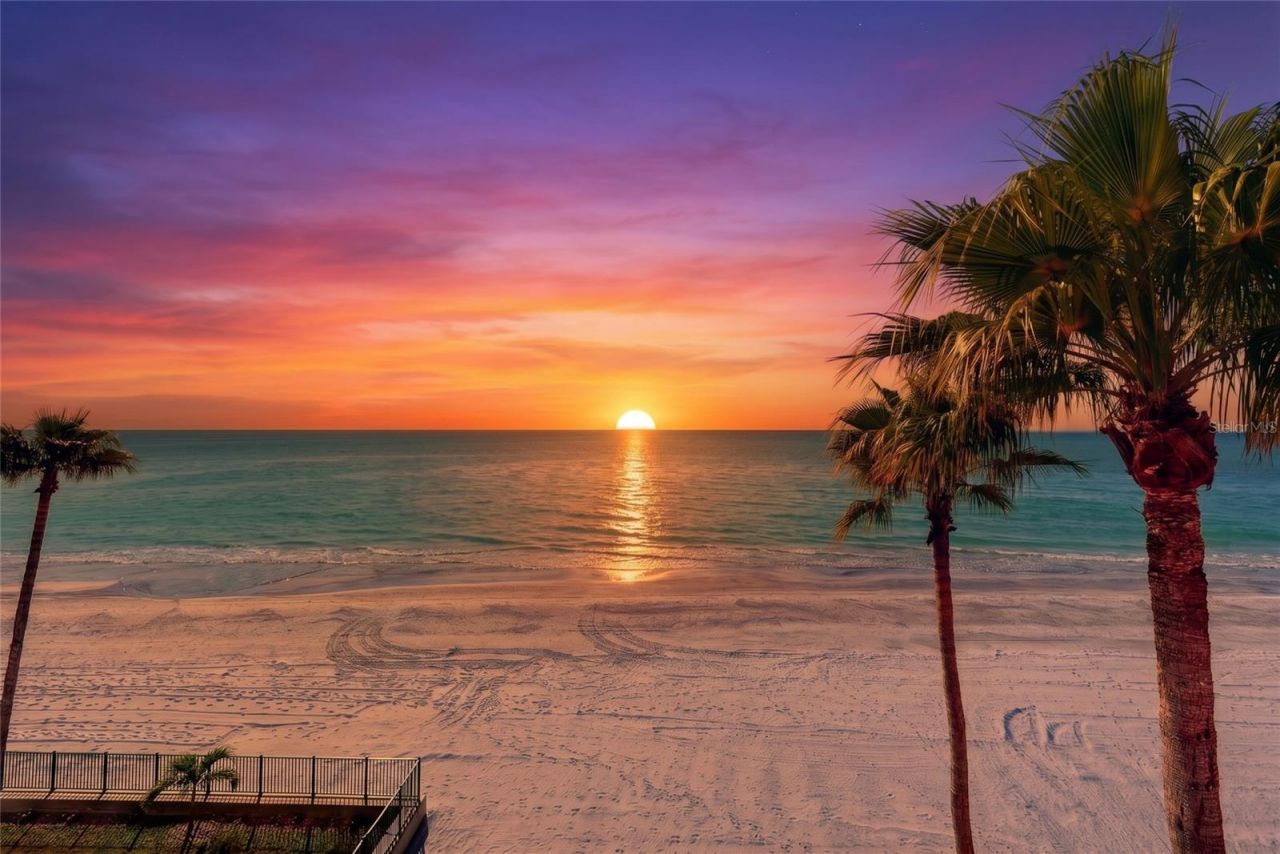 16450 Gulf Boulevard, Unit 565, North Redington Beach, FL 33708 Photo