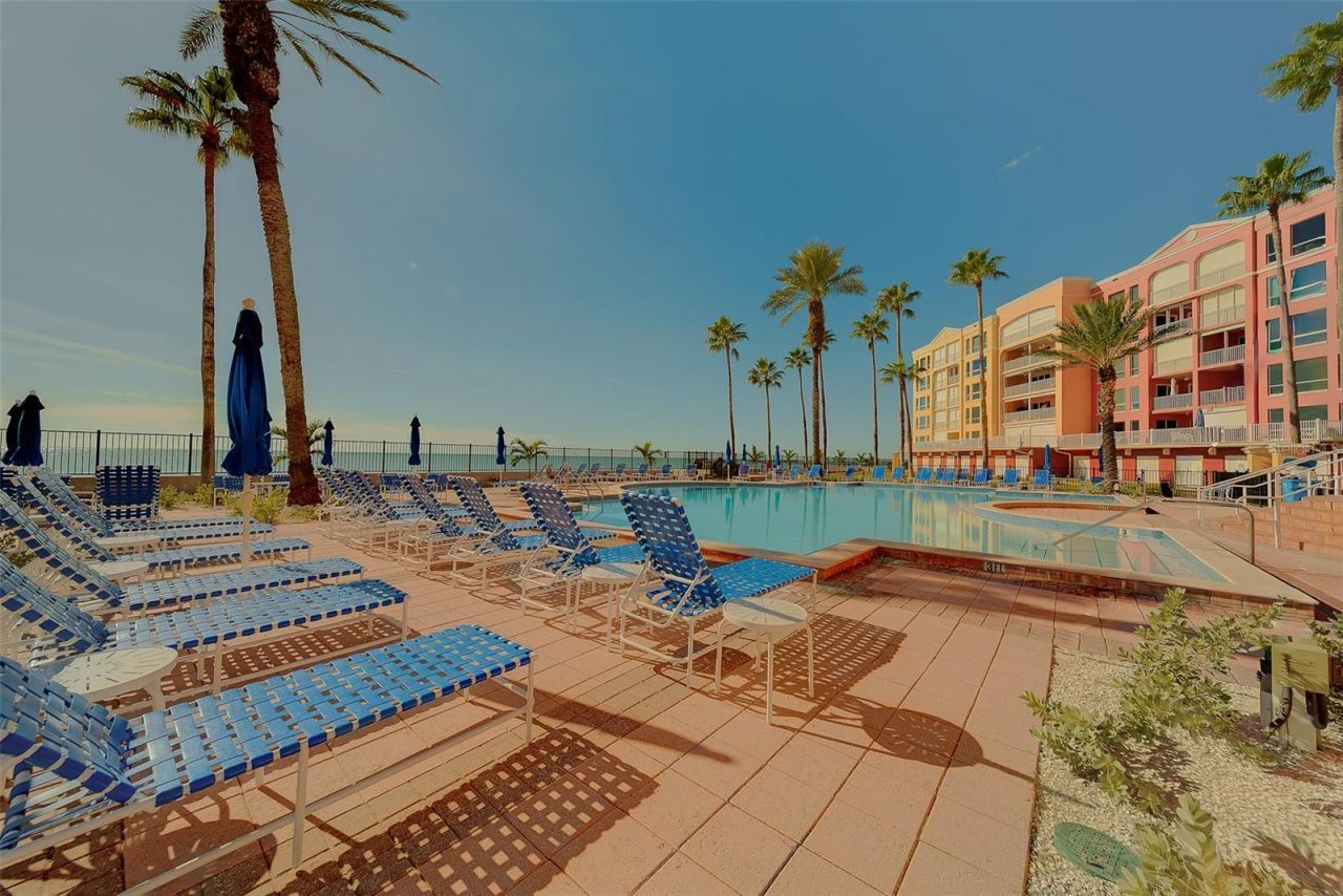 16450 Gulf Boulevard, Unit 565, North Redington Beach, FL 33708 Photo