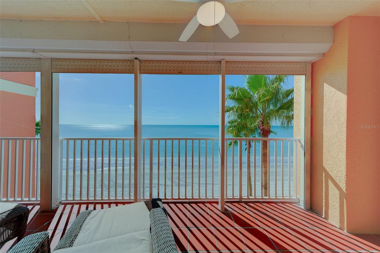 16450 Gulf Boulevard, Unit 565, North Redington Beach, FL 33708 Photo