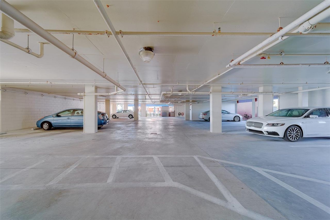 16450 Gulf Boulevard, Unit 565, North Redington Beach, FL 33708 Photo