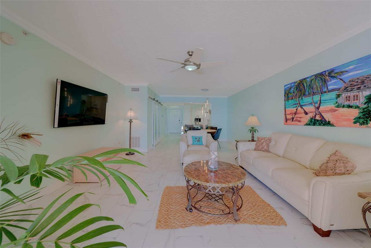 16450 Gulf Boulevard, Unit 565, North Redington Beach, FL 33708 Photo