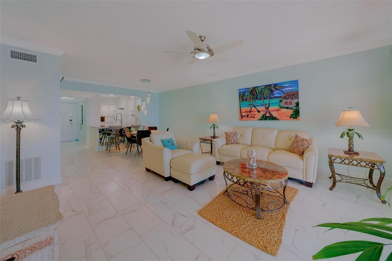 16450 Gulf Boulevard, Unit 565, North Redington Beach, FL 33708 Photo
