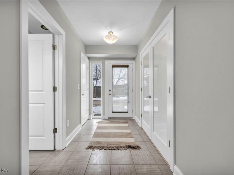 1399 Slate Court, Cleveland Heights, OH 44118 Photo 6
