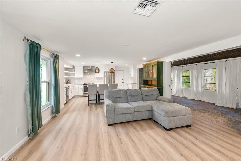 2466 N Westwood Dr, North Fort Myers, FL 33917 Photo