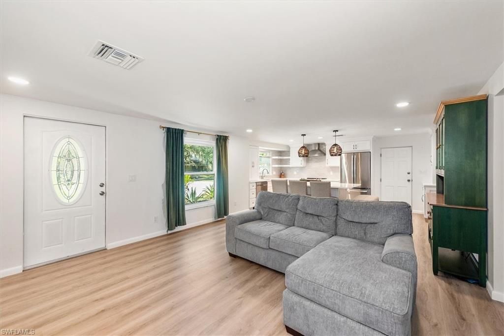 2466 N Westwood Dr, North Fort Myers, FL 33917 Photo