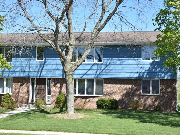 215 S 11th St, Unit B, Oostburg, WI 53070