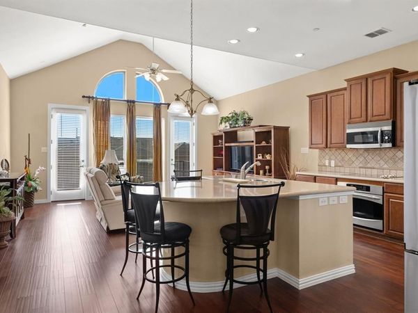 1912 Lantana Lane, Irving, TX 75063