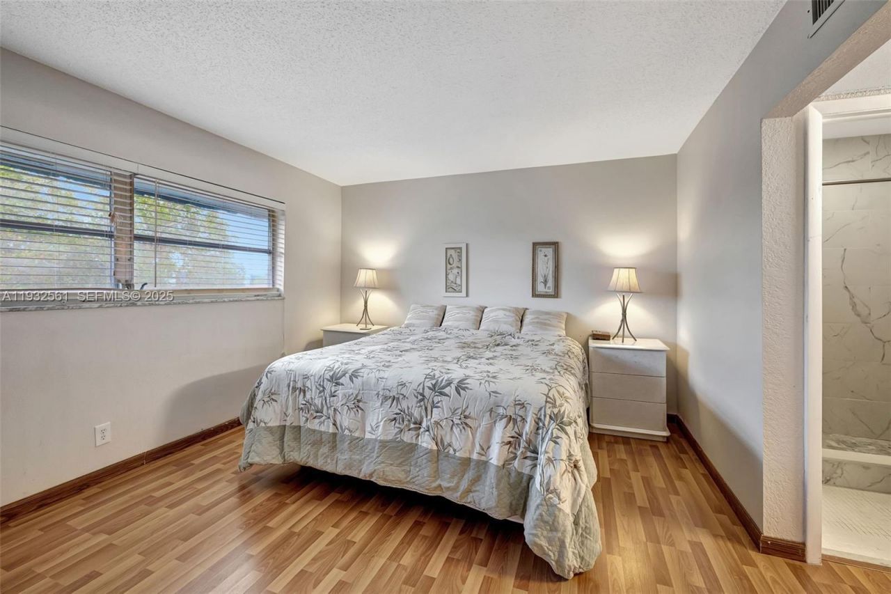 7897 Golf Cir Dr , Unit 309, Margate, FL 33063 Photo