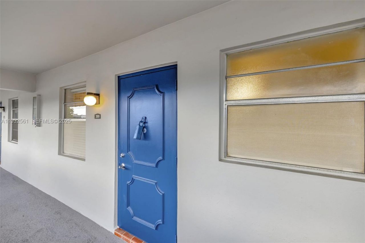 7897 Golf Cir Dr , Unit 309, Margate, FL 33063 Photo