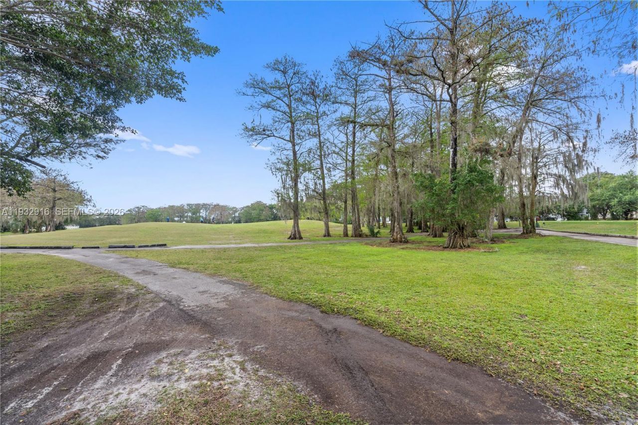 8400 Lagos De Campo Blvd, Unit 312, Tamarac, FL 33321 Photo